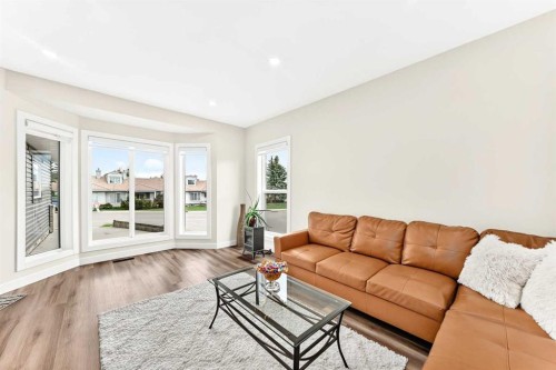 112 Christie Park Manor Sw, Calgary, AB 