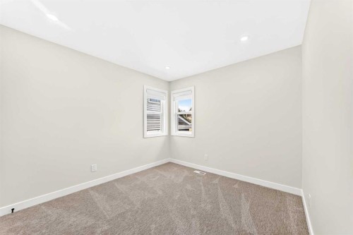112 Christie Park Manor Sw, Calgary, AB 