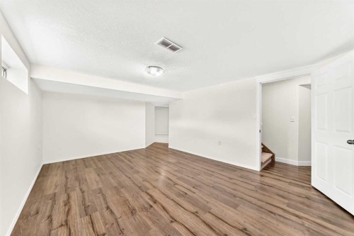 112 Christie Park Manor Sw, Calgary, AB 