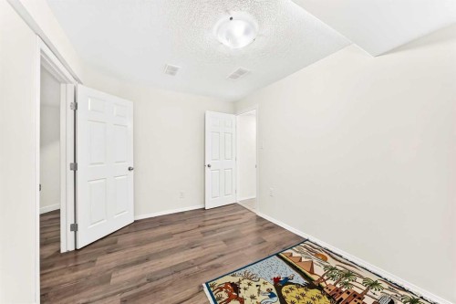 112 Christie Park Manor Sw, Calgary, AB 
