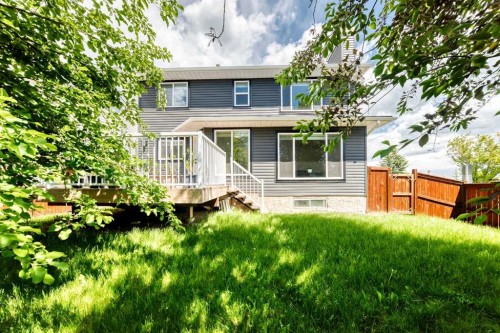 112 Christie Park Manor Sw, Calgary, AB 