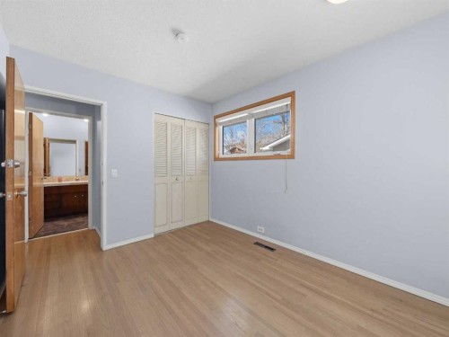 5123 Bulyea Road Nw, Calgary, AB - Indoor Photo Showing Other Room