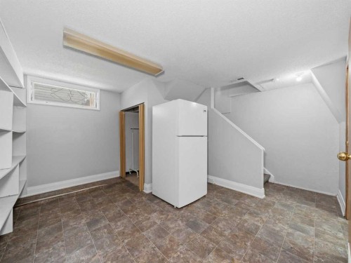 5123 Bulyea Road Nw, Calgary, AB - Indoor