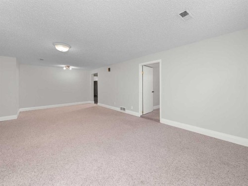 5123 Bulyea Road Nw, Calgary, AB - Indoor Photo Showing Other Room