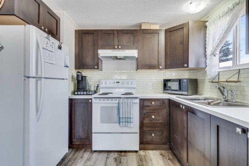 424 Kanell Drive, High River, AB 