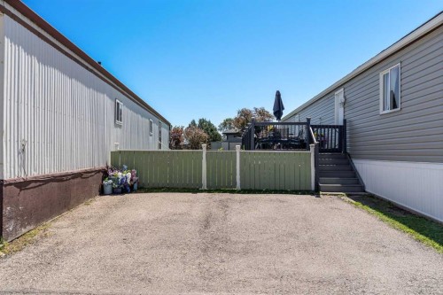 424 Kanell Drive, High River, AB 