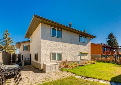 223 Cedarwood Road Sw, Calgary, AB - Outdoor With Exterior