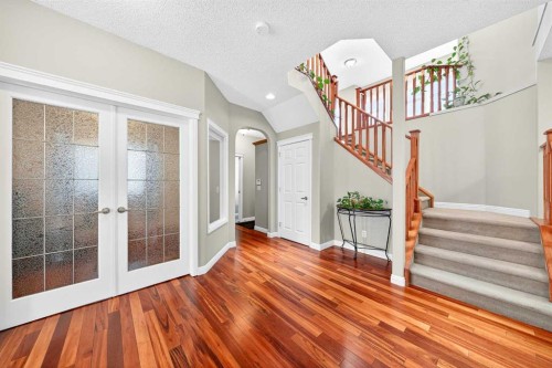 21 Panamount Street Nw, Calgary, AB - Indoor Photo Showing Other Room