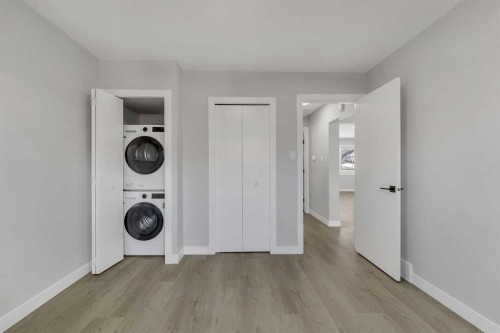 853 Northmount Drive Nw, Calgary, AB - Indoor Photo Showing Laundry Room
