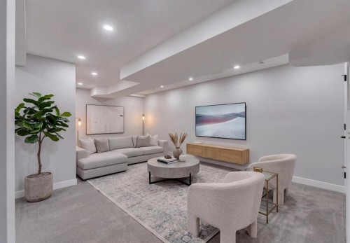 853 Northmount Drive Nw, Calgary, AB - Indoor