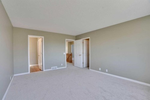 6 Somerset Close Sw, Calgary, AB - Indoor Photo Showing Other Room