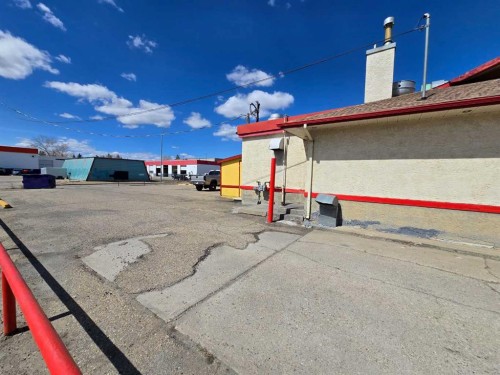 6712 50 Avenue, Red Deer, AB 