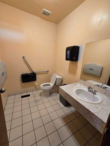 6712 50 Avenue, Red Deer, AB 