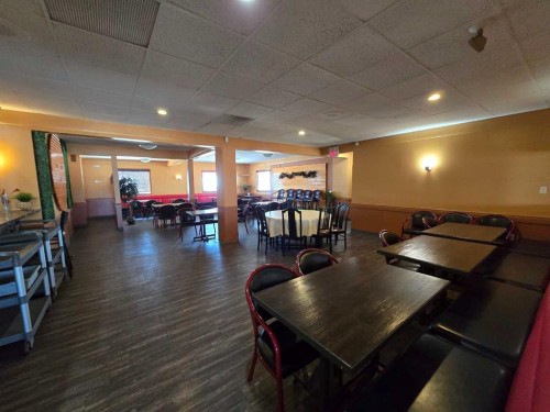 6712 50 Avenue, Red Deer, AB 