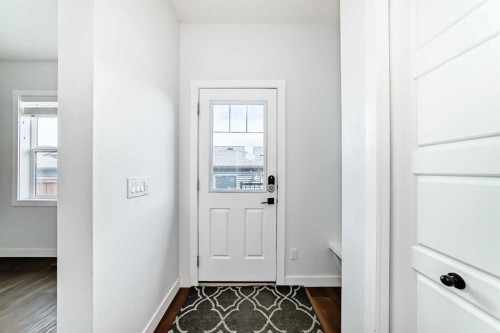 29 Midgrove Lane Sw, Airdrie, AB - Indoor Photo Showing Other Room