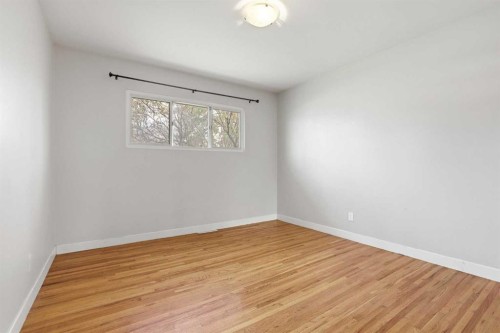 140 Fyffe Road Se, Calgary, AB - Indoor Photo Showing Other Room