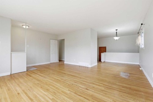 140 Fyffe Road Se, Calgary, AB - Indoor