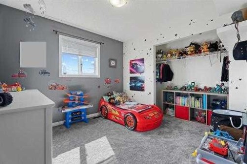 529 Railway Avenue, Langdon, AB - Indoor