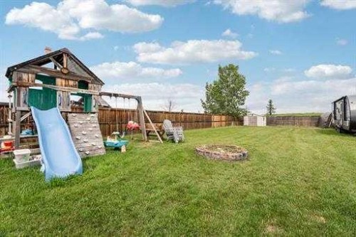 529 Railway Avenue, Langdon, AB - Outdoor