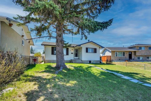 43 Maranda Close Ne, Calgary, AB - Outdoor