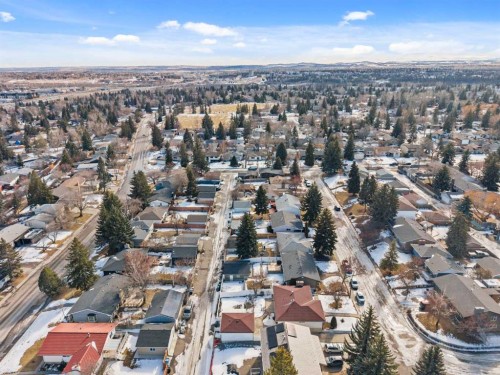 824 Canna Crescent Sw, Calgary, AB 
