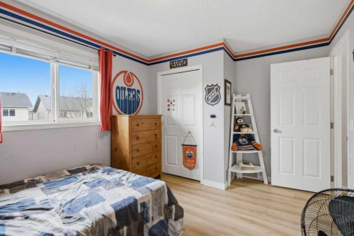129 Cranfield Green Se, Calgary, AB - Indoor Photo Showing Bedroom
