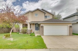 48 Westridge Drive Okotoks, AB T1S 1T2