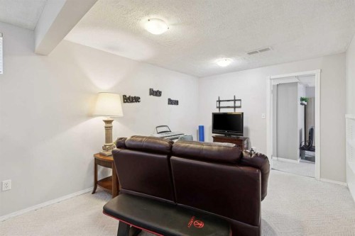 48 Westridge Drive, Okotoks, AB - Indoor