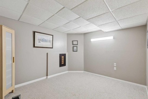 48 Westridge Drive, Okotoks, AB - Indoor Photo Showing Other Room