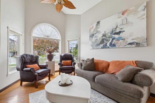 48 Westridge Drive, Okotoks, AB - Indoor Photo Showing Living Room