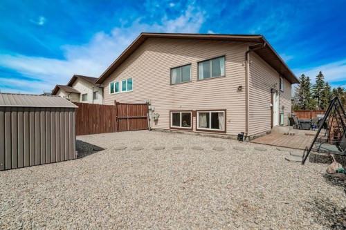 1 Templemont Road Ne, Calgary, AB - Outdoor With Exterior