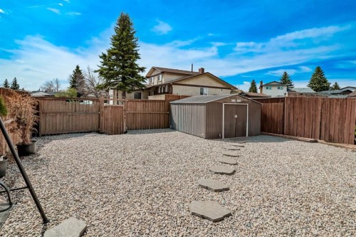 1 Templemont Road Ne, Calgary, AB - Outdoor