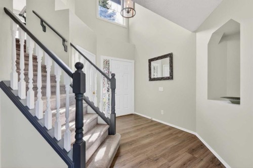112 Chaparral Circle Se, Calgary, AB - Indoor Photo Showing Other Room