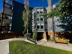 135-820 89 Avenue SW Calgary, AB T2V 4N9