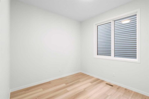 675 Buffaloberry Manor Se, Calgary, AB - Indoor Photo Showing Other Room