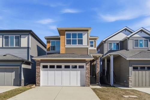 675 Buffaloberry Manor Se, Calgary, AB - Outdoor With Facade