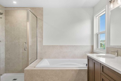 675 Buffaloberry Manor Se, Calgary, AB - Indoor Photo Showing Bathroom
