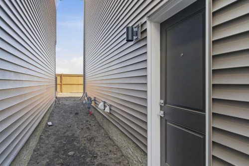 675 Buffaloberry Manor Se, Calgary, AB - Outdoor With Exterior