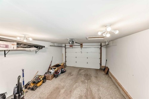102 Saddlelake Terrace Ne, Calgary, AB - Indoor Photo Showing Garage