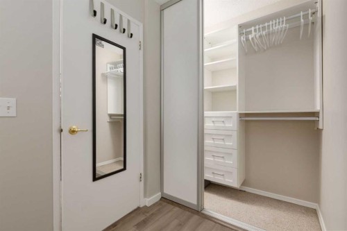 108-3500 Varsity Drive Nw, Calgary, AB - Indoor