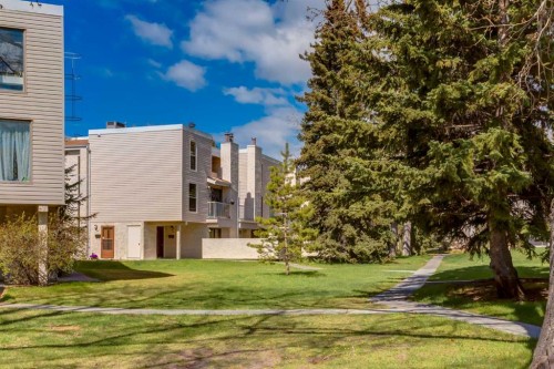 108-3500 Varsity Drive Nw, Calgary, AB - Outdoor