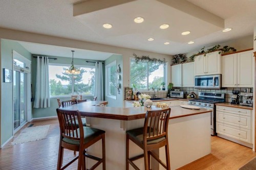 40 Springbank Bay Sw, Calgary, AB - Indoor