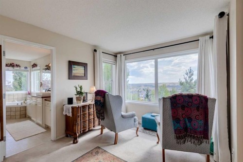 40 Springbank Bay Sw, Calgary, AB - Indoor