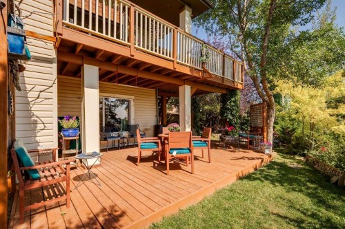 40 Springbank Bay Sw, Calgary, AB - Outdoor With Deck Patio Veranda With Exterior