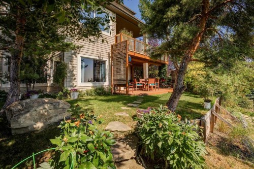 40 Springbank Bay Sw, Calgary, AB - Outdoor With Deck Patio Veranda