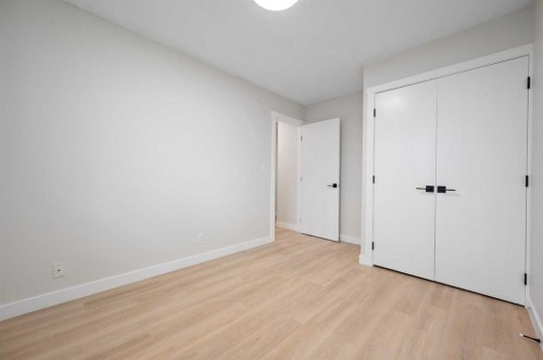 5023 Marlborough Drive Ne, Calgary, AB - Indoor Photo Showing Other Room