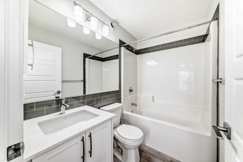 332 Dawson Drive, Chestermere, AB - Indoor Photo Showing Bathroom