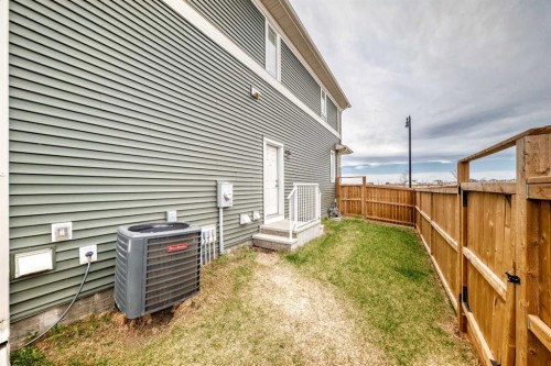 332 Dawson Drive, Chestermere, AB - Outdoor