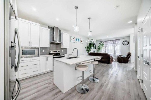 332 Dawson Drive, Chestermere, AB - Indoor Photo Showing Kitchen With Upgraded Kitchen