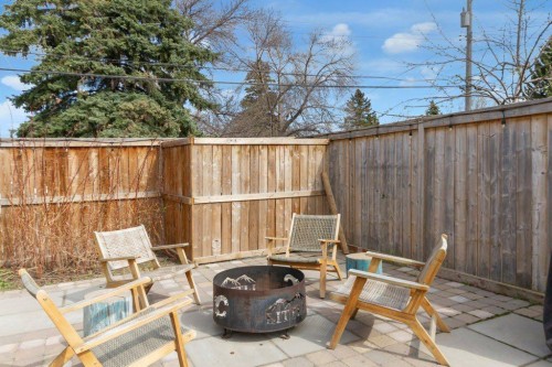 2728 45 Street Sw, Calgary, AB - Outdoor